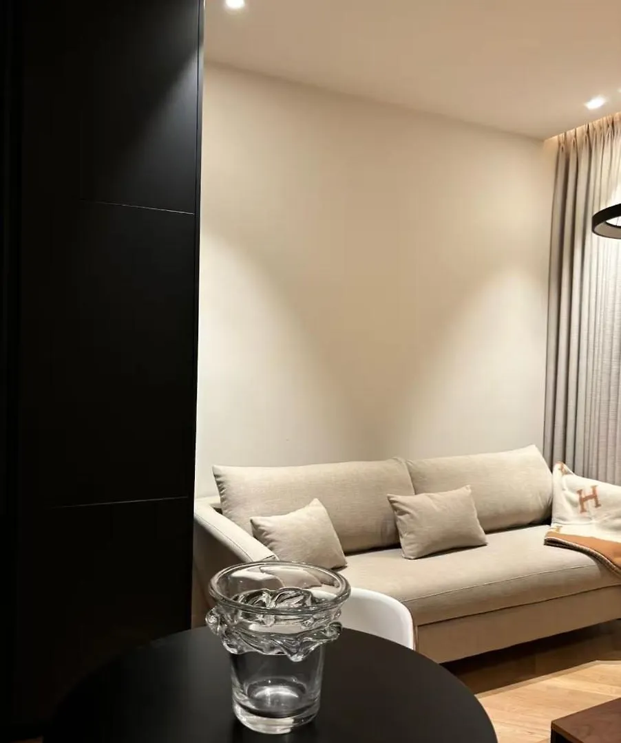 Cannes 1 Bedroom Apartment - M1